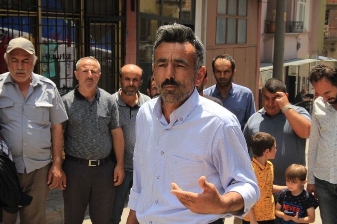 Minik Ertuğrul'un acılı babası: “Yavrum kara toprakta yatıyor, o adam sokakta geziyor”