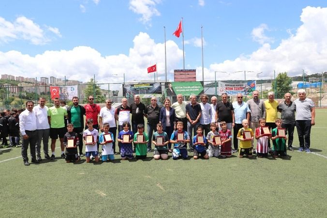 Kamuran Akşar Futbol Turnuvası’nda şampiyon; KOCAELİSPOR!