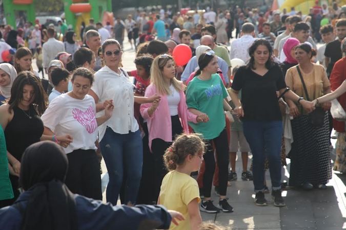 ‘Bayram Şenliği’ etkinliğinde bayram coşkusu