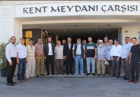 Milletvekili Mehmet Akif Yılmaz Derince'de vatandaşı dinledi