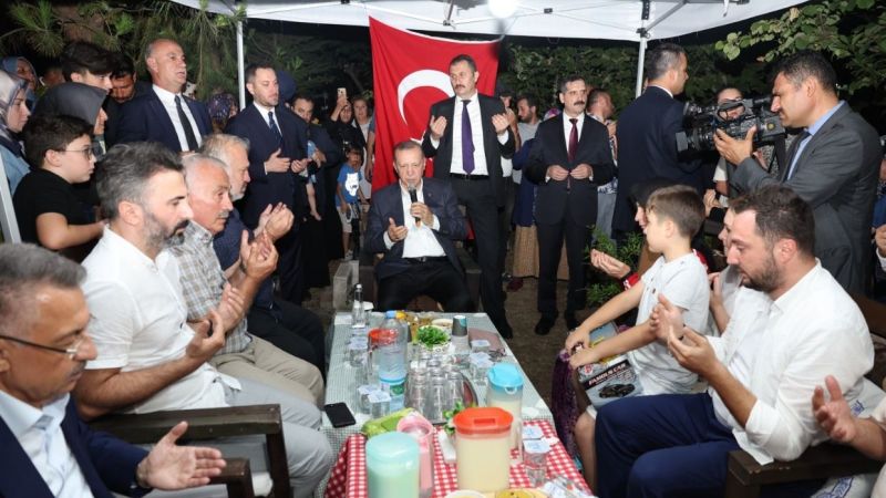 Cumhurbaşkanı Erdoğan, şehit ailesini ziyaret etti