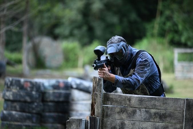 Başkan Kocaman gençlerle paintball oynadı