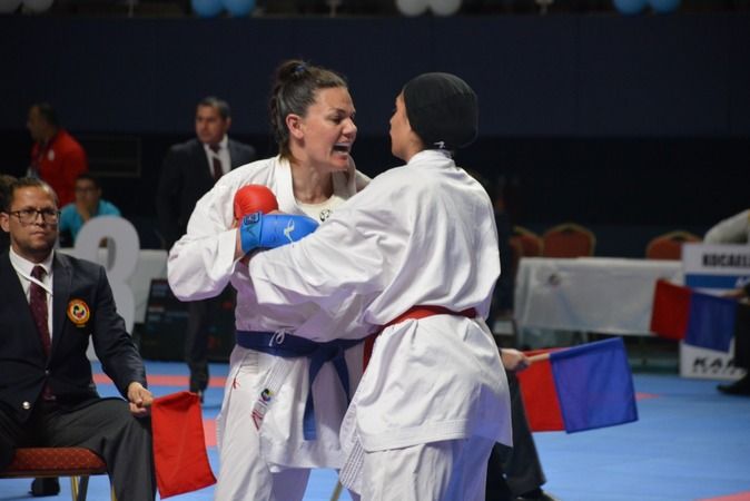 Uluslararası Karate 1 Series A müsabakaları başladı