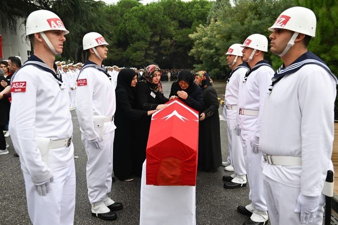 Şehit Sözleşmeli Er Enes Bıyık'ın naaşı, baba ocağına uğurlandı