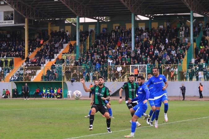 TFF 2. Lig: Kocaelispor: 4 - Fethiyespor: 3