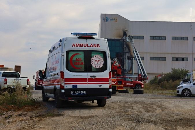 Mobilya imalathanesinde korkutan yangın