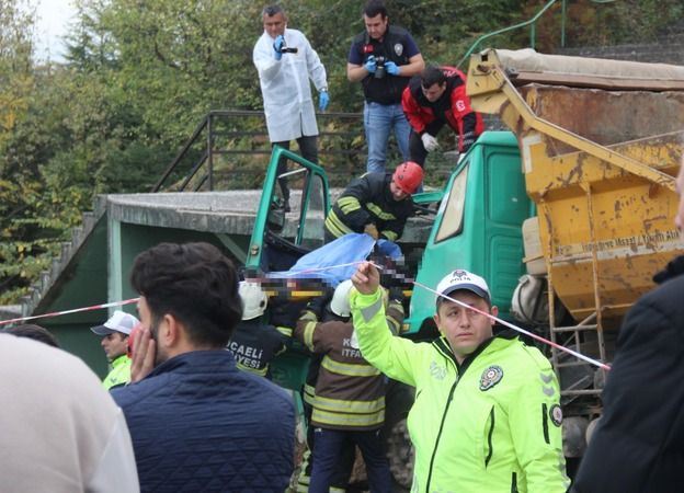 Beton kamyonun içine girdi, sürücü hayatını kaybetti