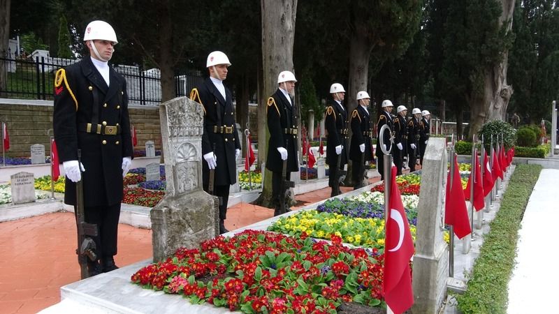 Kocaeli’de eller Çanakkale şehitleri için semaya açıldı