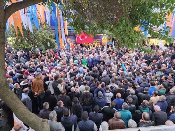 AK Parti'de miting havasında açılışlar 