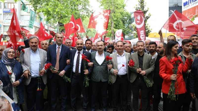 Cumhur İttifakı, seçim maratonunu yürüyüşle sonlandırdı