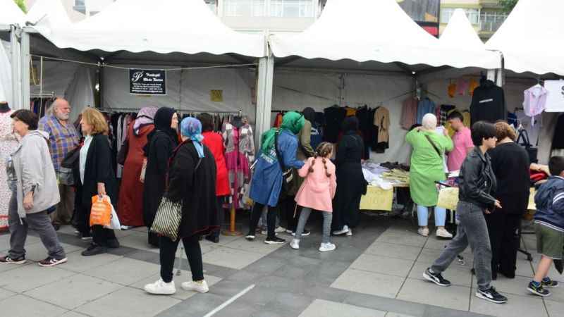 Ucuzluk Panayırı'nda binlerce ürün görücüye çıktı