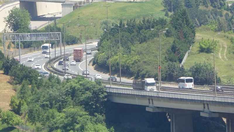 Osmangazi Köprüsü'nde trafik durma noktasına geldi