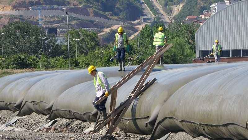  İzmit Körfezi'ni akvaryuma dönüştürecek dev projede ilk 20 geotekstil tüp hazır