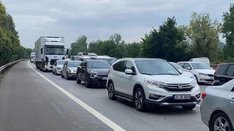 TEM'de zincirleme trafik kazası