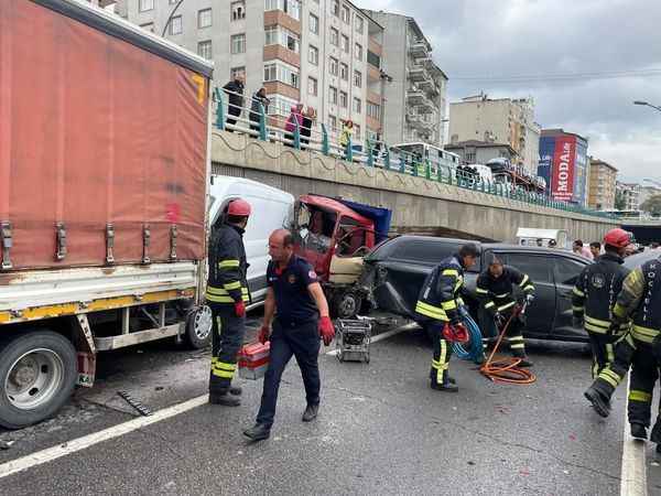 Seka tüneli çıkışında zincirleme kaza