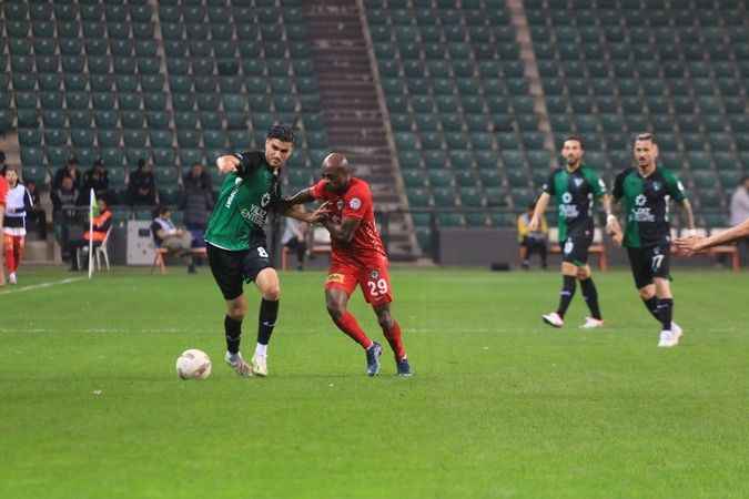 Kocaelispor'un zirve inadı