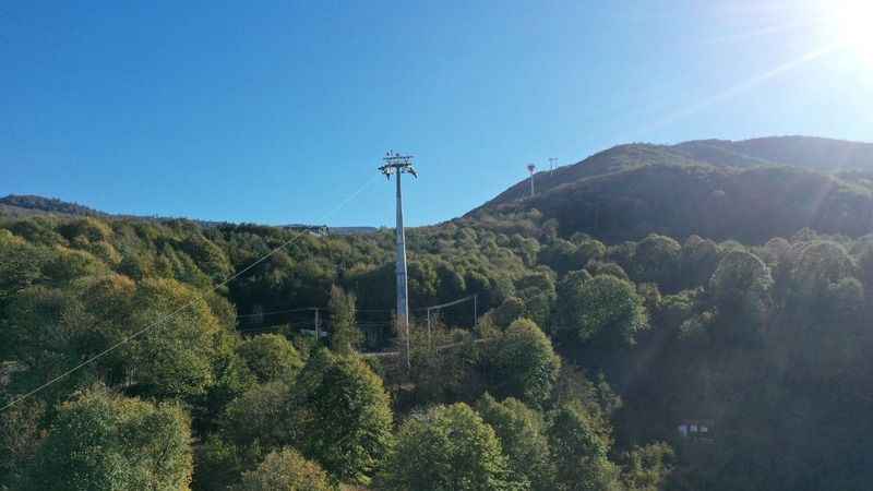 Teleferik’te ana hat boyunca haberleşme halatı  