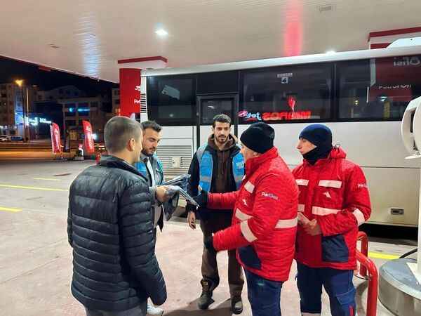 Derinceli AK Gençler’den içleri ısıtan çalışma