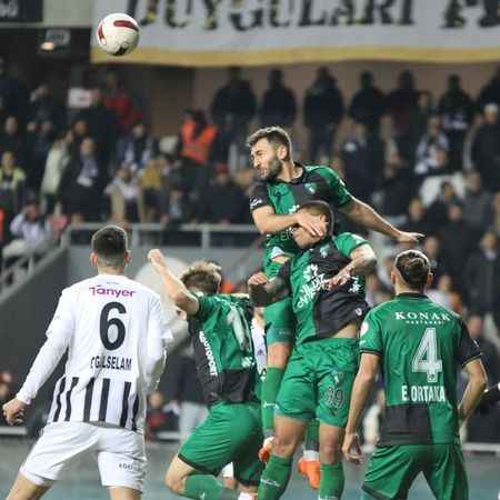 Kocaelispor zorlandı