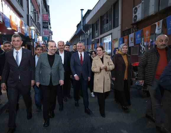 AK Parti’den miting havasında seçim ofisi açılışı