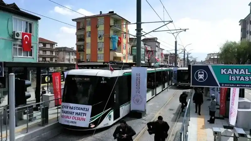 Kocaeli Şehir Hastanesi tramvay hattı hizmete girdi