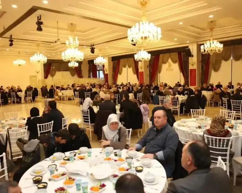 Başkan Aygün, Şehit Aileleri ve Gazilerle iftarda buluştu