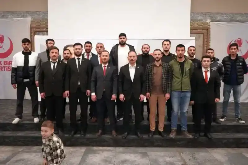 BBP ve Alperen Ocakları'ndan Muhsin Yazıcıoğlu'nu Anma İftarı