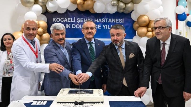 Kocaeli Şehir Hastanesi’nin birinci yılı kutlandı