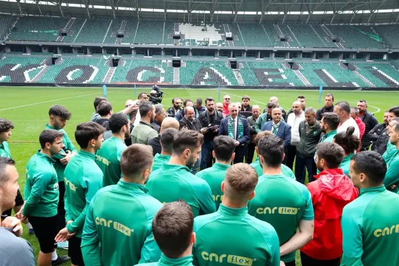 Büyükakın’dan Kocaelispor’a moral ziyareti