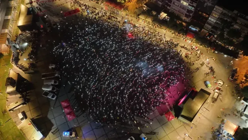 Binlerce Kocaelili milli takım için tek yürek oldu