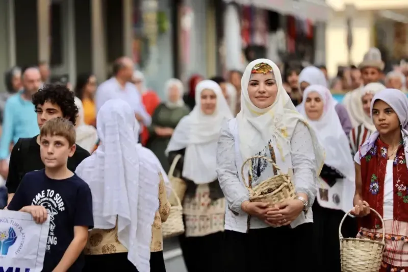 50. Altın Kiraz Festivali coşkuyla başladı