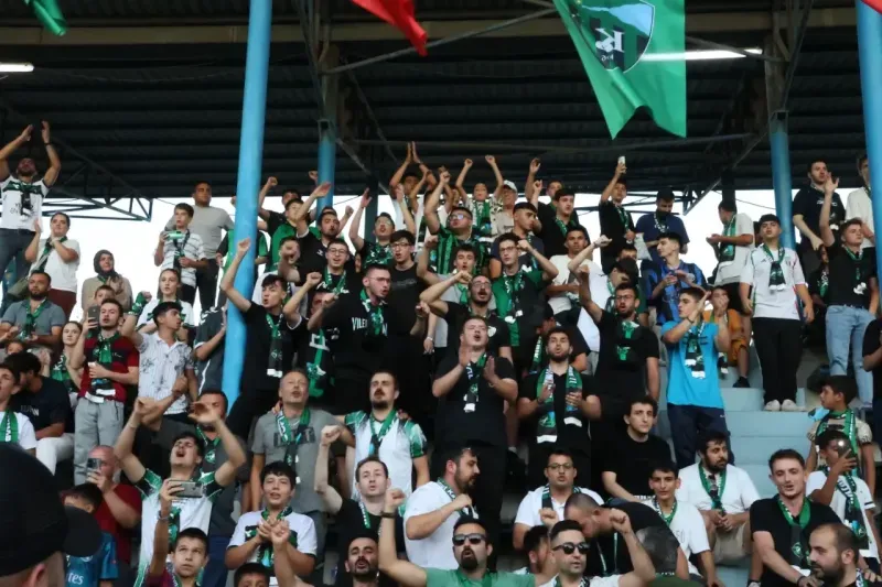 Kocaelispor 25. yılında depremi hatırlattı