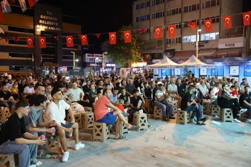 Milli Heyecan Derince Kent Meydanı’nda yaşandı